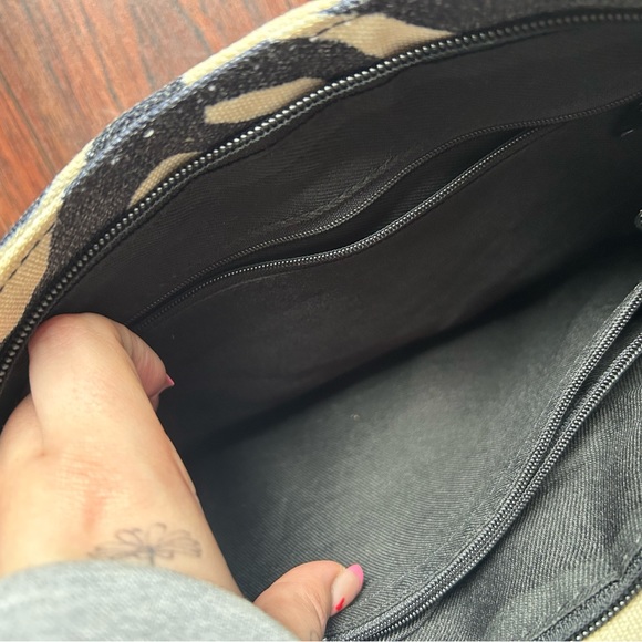 Zebra Print Handbag - Picture 3 of 4